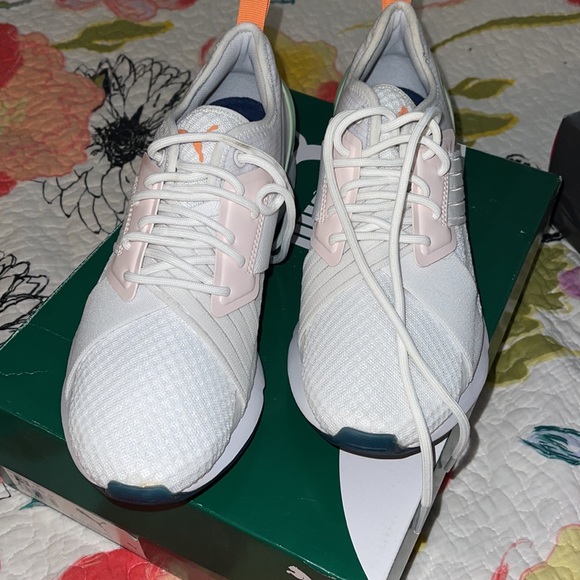 Puma Sneaker - Picture 3 of 5